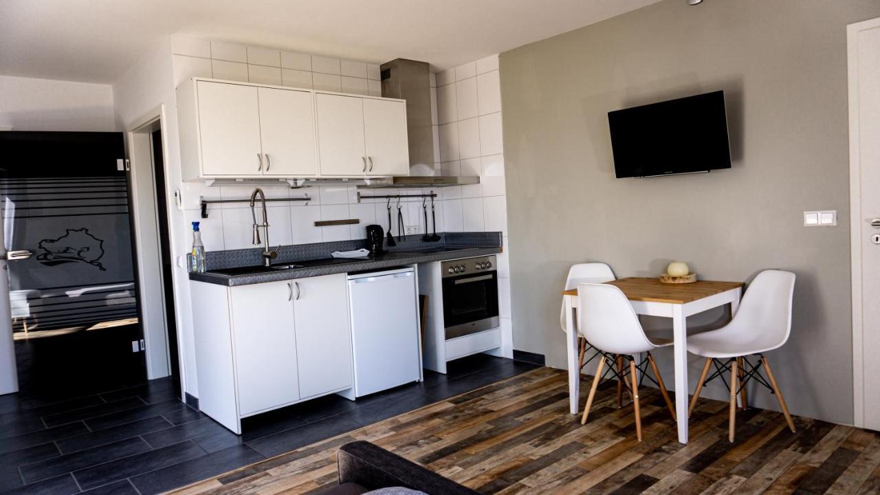 Racers Home Nuerburg Εξωτερικό φωτογραφία